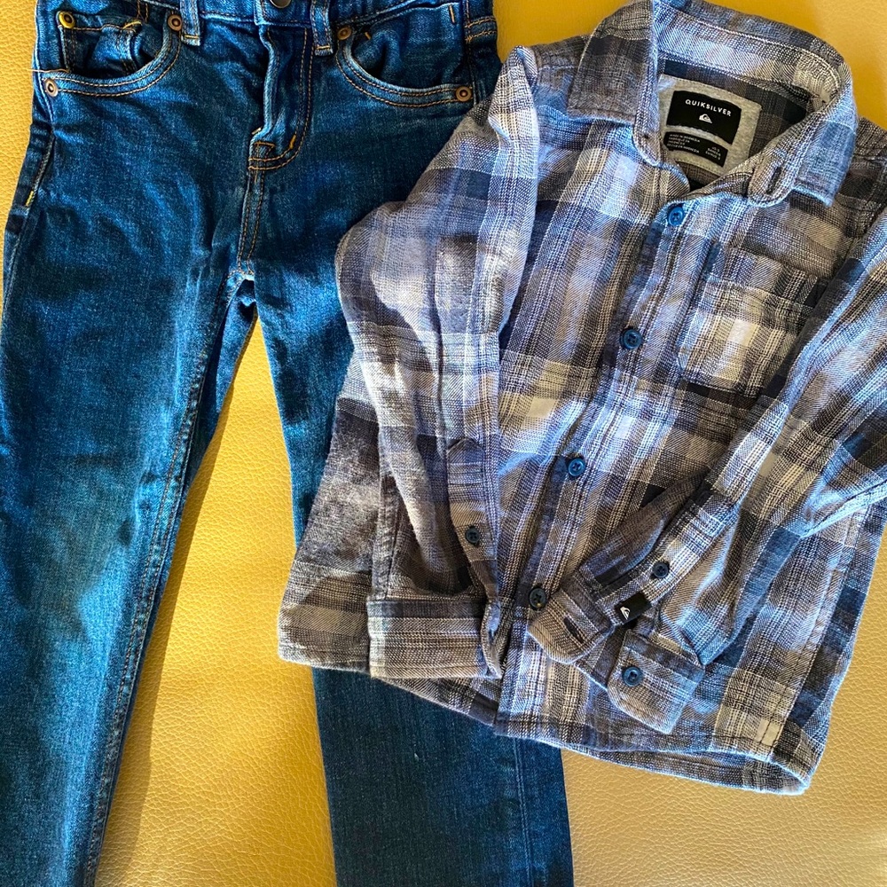 Quiksiver jeans and flannel shirt